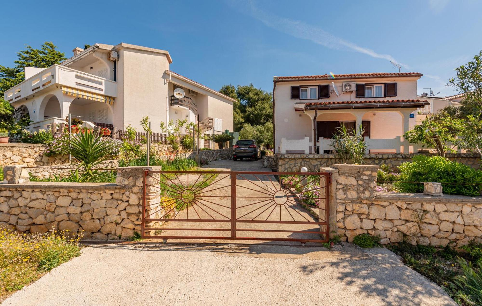 Nice Apartment In Potocnica With House Sea View Borovići Extérieur photo